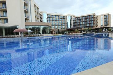 هتل Tiara Beach  All Inclusive