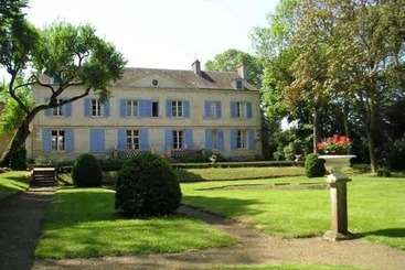 צימר Château De Pintray