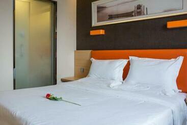 Otel 7days Premium Dongxing Dongmeng Avenue