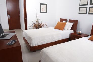 هتل Cariongo Plaza