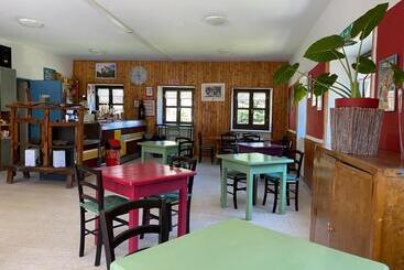 ホテル Chalet Della Luna Attenzione Lavori Di Ristrutturazione In Corso Impalcatura