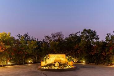Vanaashrya Resort And Spa Sariska