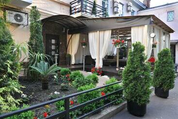 هتل آپارتمان Reno On Deribasovskaya