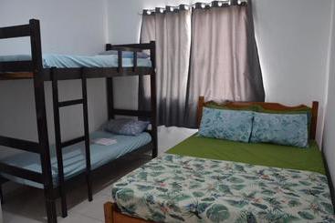 La Casa Hostel