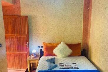 پانسیون Gîte Tawada