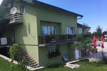 פנסיון House Krizmanić