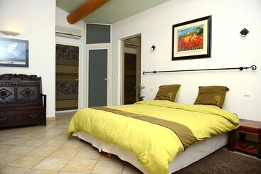 ペンション Mas De Carabelle