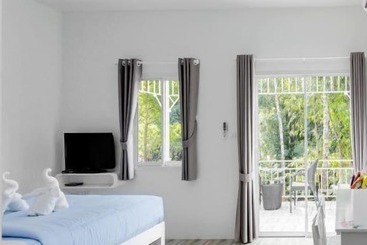 בית מלון כפרי Again At Klongnga Resort