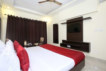 בית מלון כפרי Royal