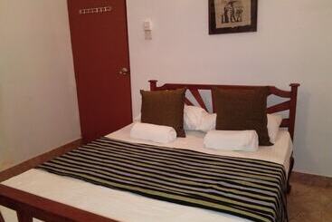 펜션 Villa Subuthi