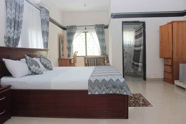 Wildwin Resort  Hostel