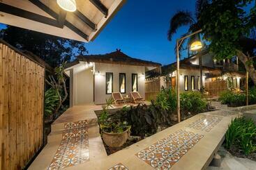 Отель At Rice Resort