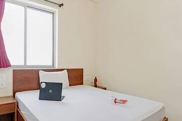 호텔 Oyo Living 26804 Luxurious Studio Rooms