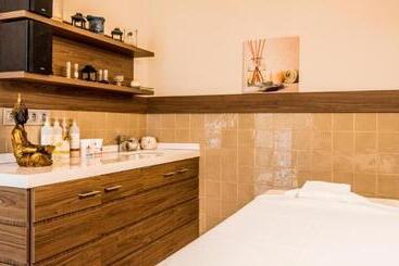 Aparthotel Costa Encantada