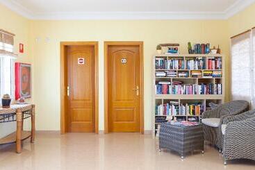 نزل Apartamentos Livvo Coloradamar