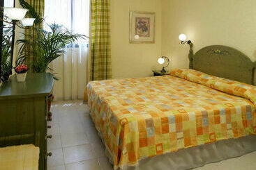 Paradise Court Apart