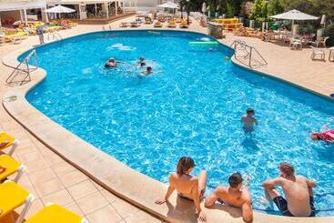 Apartamentos Vista Club