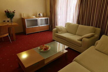 هتل Dodeca Sea Resort  All Inclusive