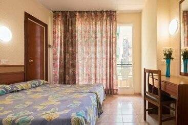 ホテル htop Alexis