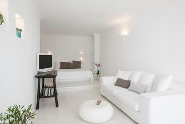 هتل Ostraco Suites