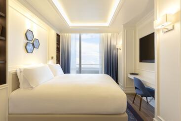 Отель Sofitel Barcelona Skipper