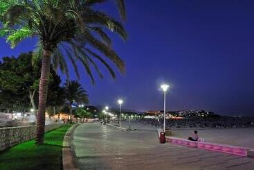 Marina Palmanova Apartamentos