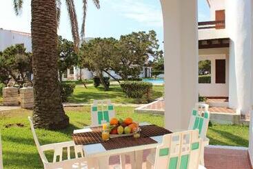 Бунгало Yucas Homes