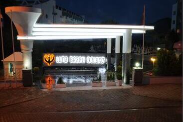 Luna Beach Hotel & Spa