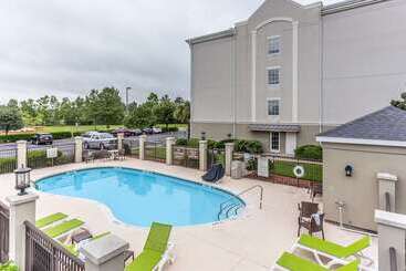 هتل Comfort Suites Myrtle Beach Central