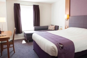 Отель Premier Inn Basildon Rayleigh