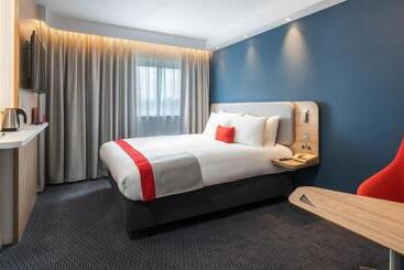 هتل Holiday Inn Express Oxford Kassam Stadium, An Ihg