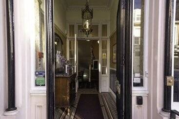 Regent House Hotel   City Centre