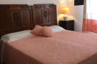 בית מלון כפרי Su Barchile