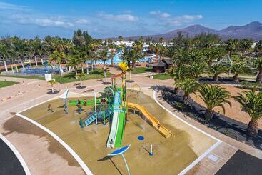 Курорт Thb Tropical Island