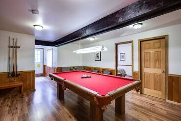 بيت ريفى 03mbh   Wifi  Pets Ok   Sleeps 26