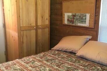 مبيت وإفطار Alaska Log Cabins On The Pond