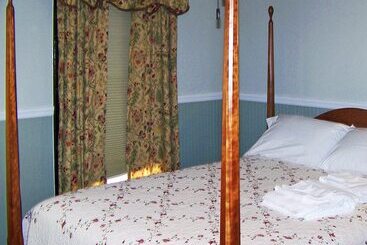 مبيت وإفطار River House Lodge