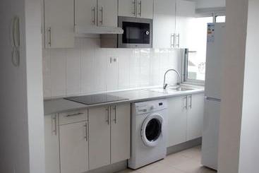 هتل Apartamentos Tao Laia