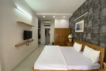 Aiap Hotel & Apartment