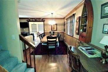 A_lazy_river_cabin