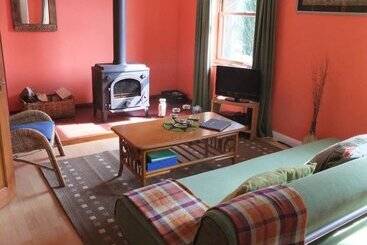 Cwm Irfon Lodge Cottages