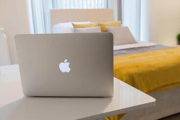 Пансион Townhouse @ 166 Ruskin Road Crewe