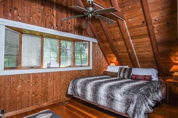 Piney Bear Cabin