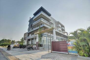 ホテル Collection O 74212 Oth Sri7 Inn