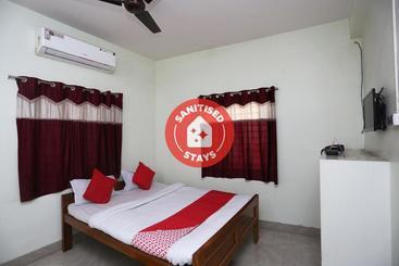 Отель Oyo 27733 Asansol Inn