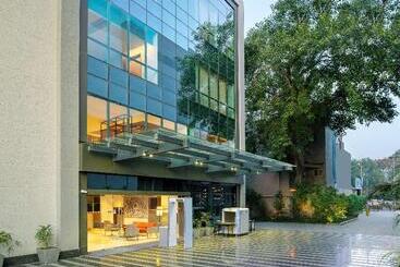 בית מלון כפרי Park Inn By Radisson Gwalior