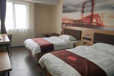 Thank Inn Chain Hotel Jiangsu Nantong Chongchuan District Century Plaza Nantong University