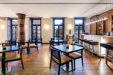 هتل Eurostars Das Artes