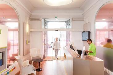 ホテル Flanelles Paris