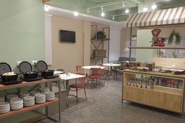 בית מלון כפרי Nacional Inn Curitiba Santa Felicidade